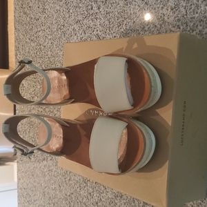 Lucky Brand Jeneka sandal size 7M